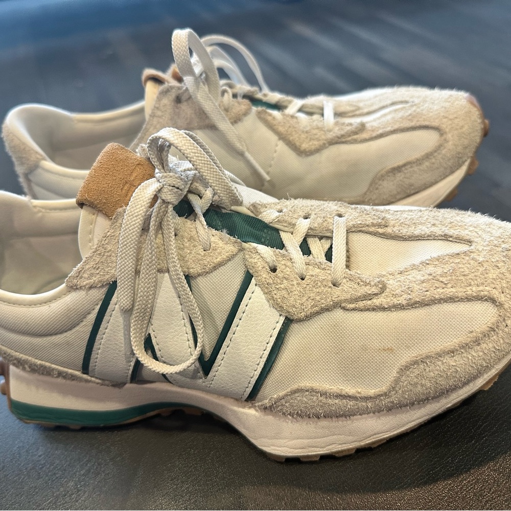 New Balance White and Teal Sneakers